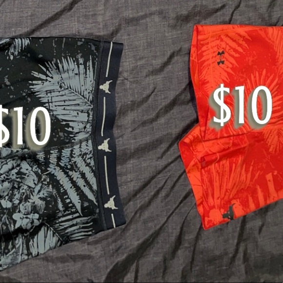 Sports bras and spandex - Picture 2 of 2